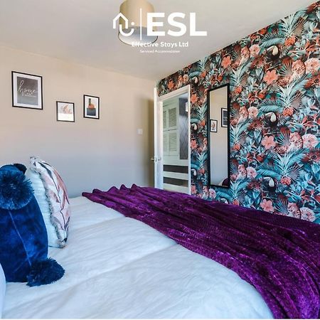 3 Bedroom House With Garden And Driveway Parking - Less Than 10 Mins From Chester City Centre Dış mekan fotoğraf