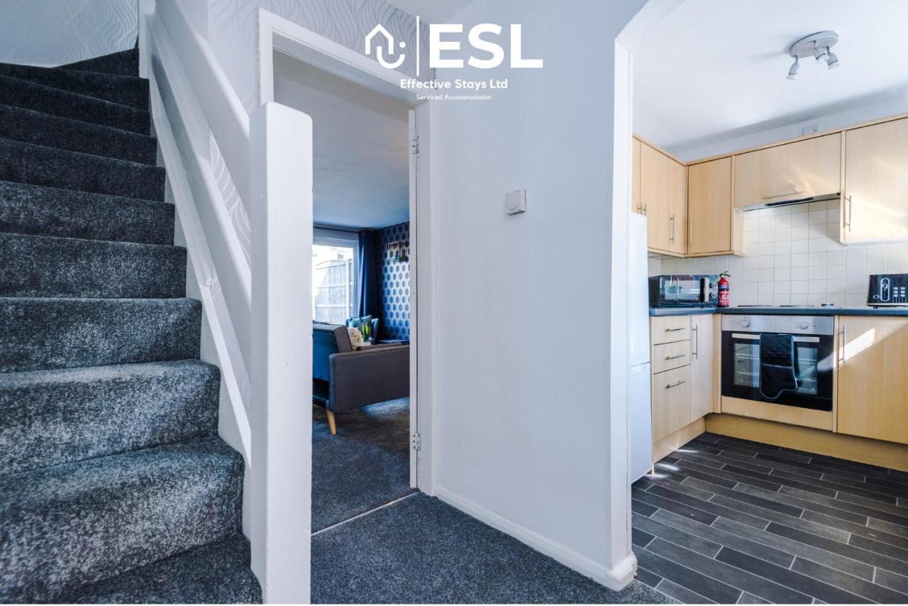 3 Bedroom House With Garden And Driveway Parking - Less Than 10 Mins From Chester City Centre Dış mekan fotoğraf