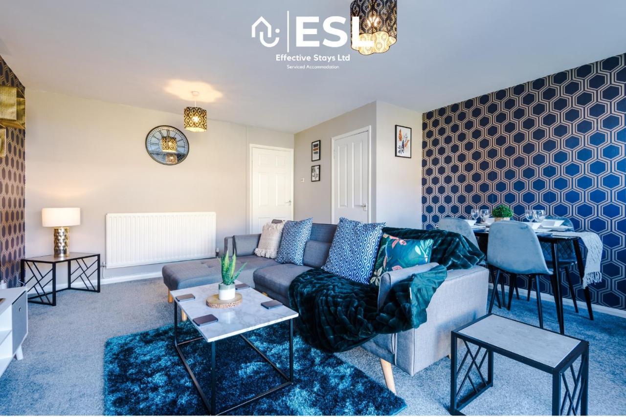 3 Bedroom House With Garden And Driveway Parking - Less Than 10 Mins From Chester City Centre Dış mekan fotoğraf