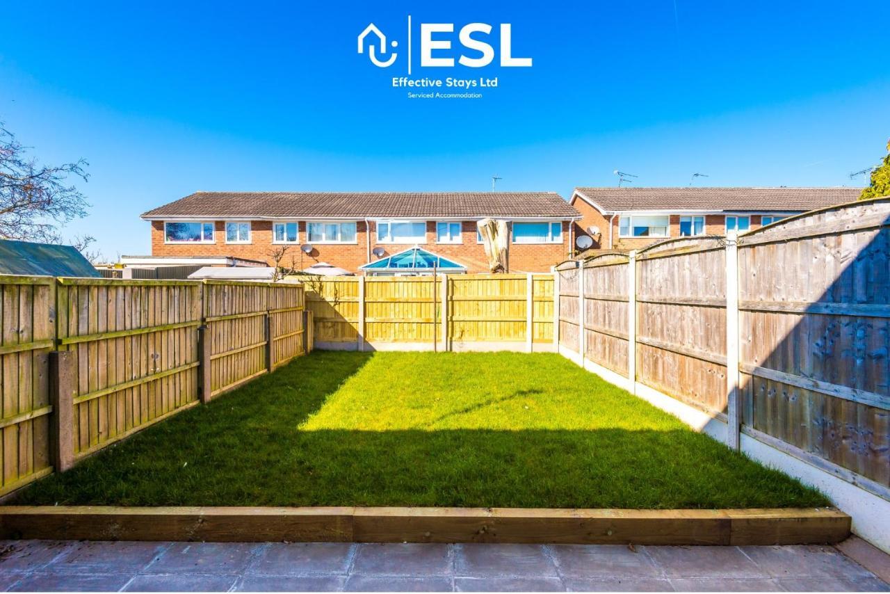 3 Bedroom House With Garden And Driveway Parking - Less Than 10 Mins From Chester City Centre Dış mekan fotoğraf