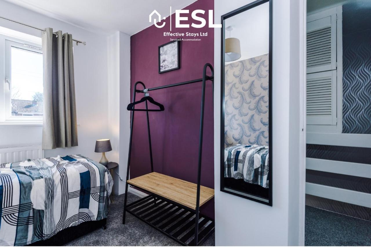 3 Bedroom House With Garden And Driveway Parking - Less Than 10 Mins From Chester City Centre Dış mekan fotoğraf