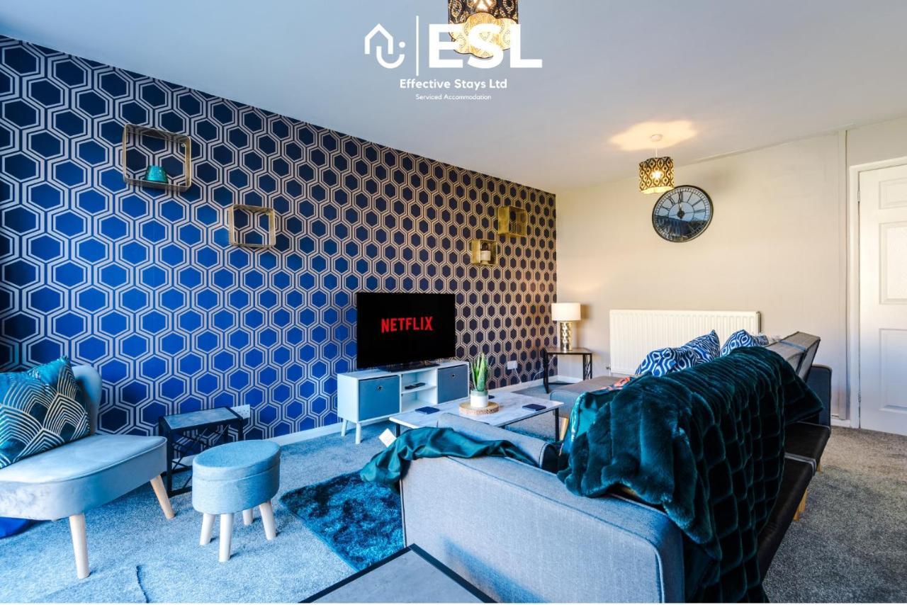 3 Bedroom House With Garden And Driveway Parking - Less Than 10 Mins From Chester City Centre Dış mekan fotoğraf