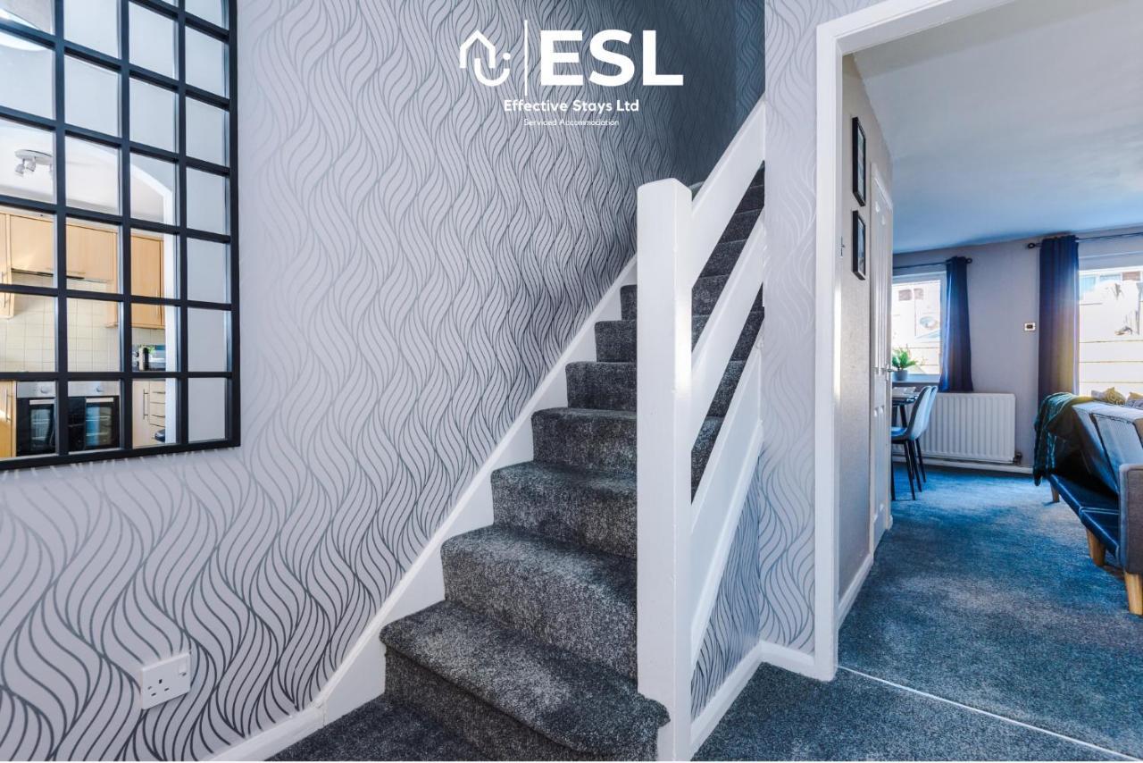 3 Bedroom House With Garden And Driveway Parking - Less Than 10 Mins From Chester City Centre Dış mekan fotoğraf