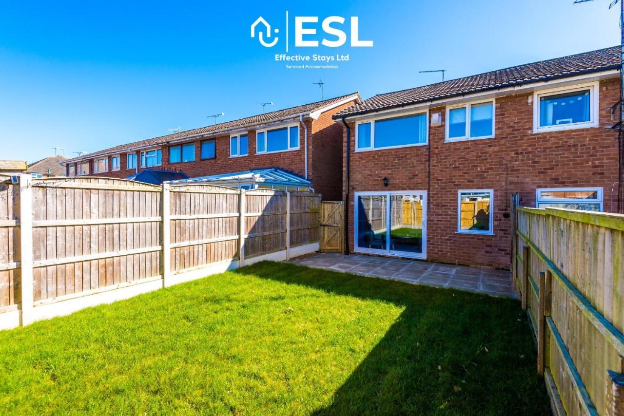 3 Bedroom House With Garden And Driveway Parking - Less Than 10 Mins From Chester City Centre Dış mekan fotoğraf